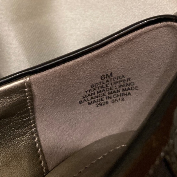 Bandolino Latera Black Wedge Slip-On Loafer Flats Faux Leather Size 6 VGUC - Picture 7 of 14